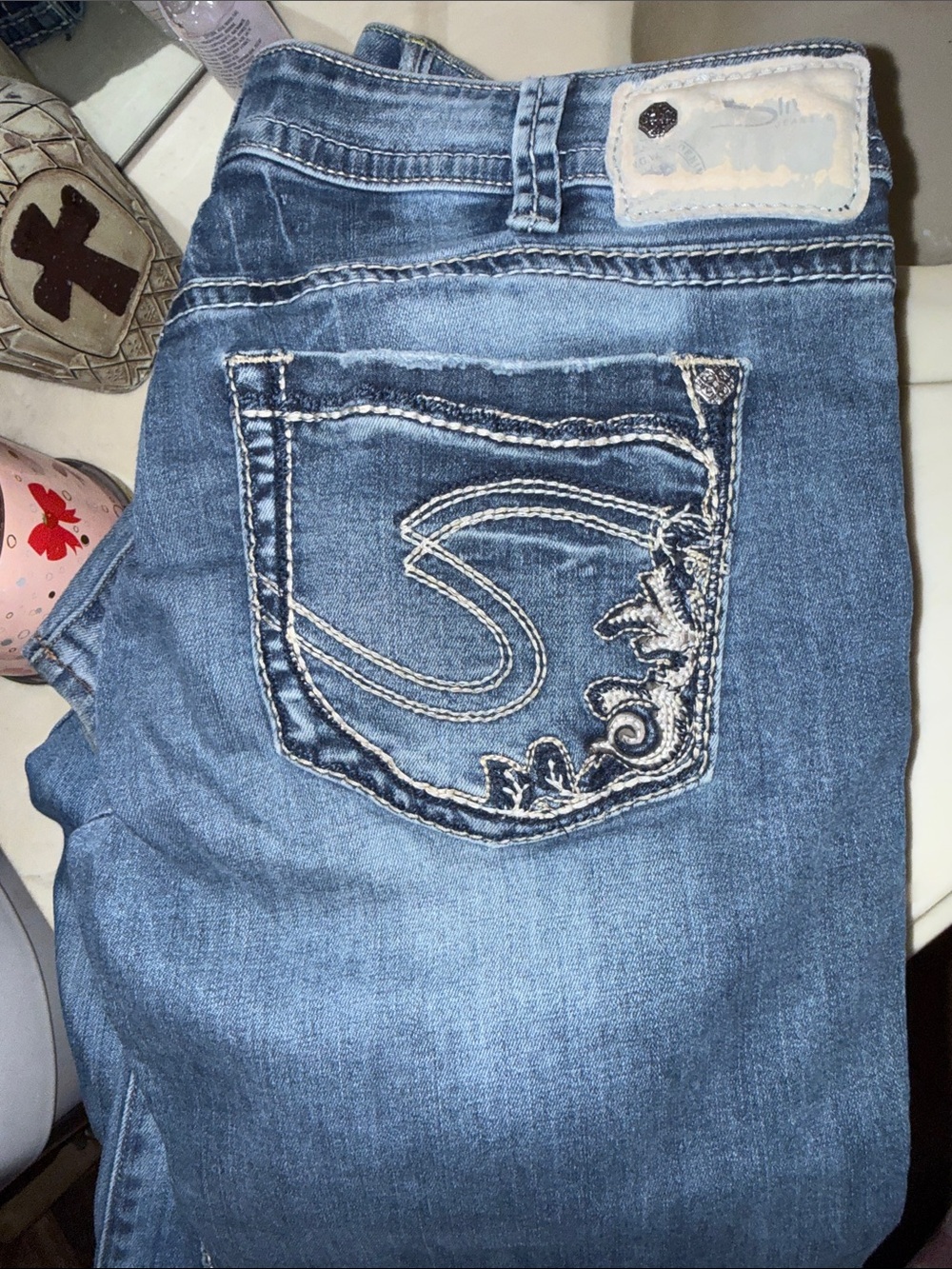 Blue Women's Embroidered Pocket Jeans